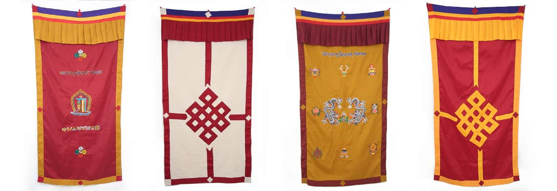 Tibetische Türbehänge